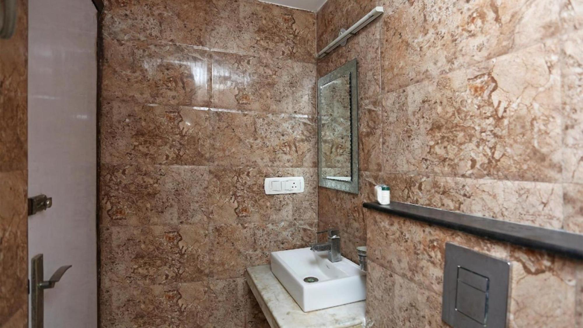Deluxe Rooms In Jangpura Нью-Делі Екстер'єр фото